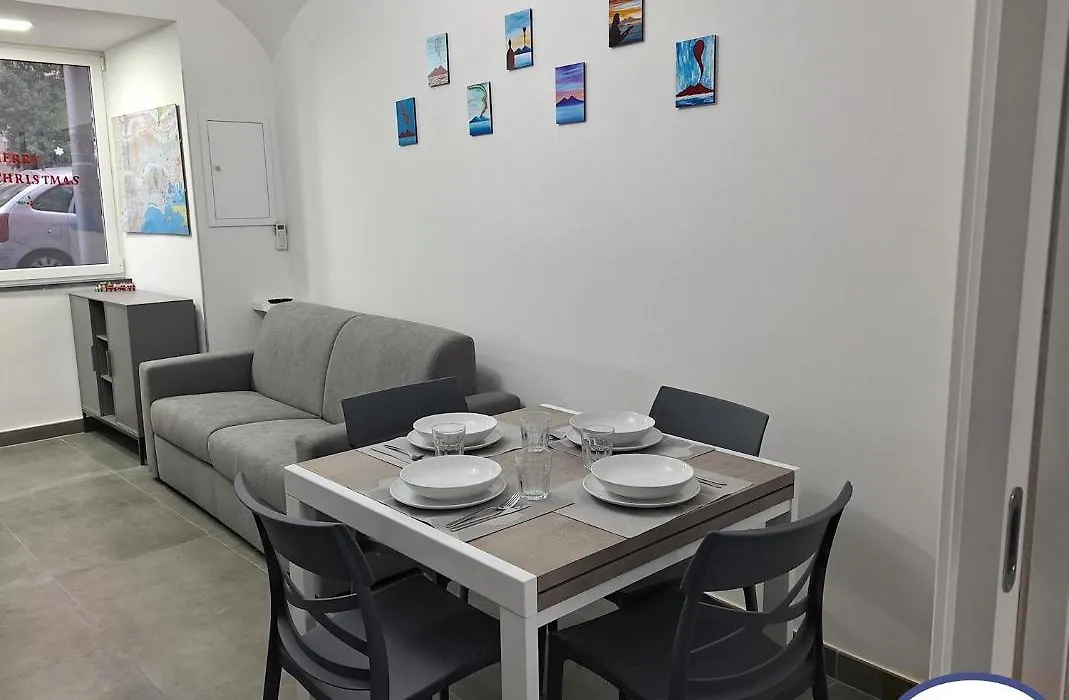 Savoia 215 - Azzurra Guest House - Napoli-1